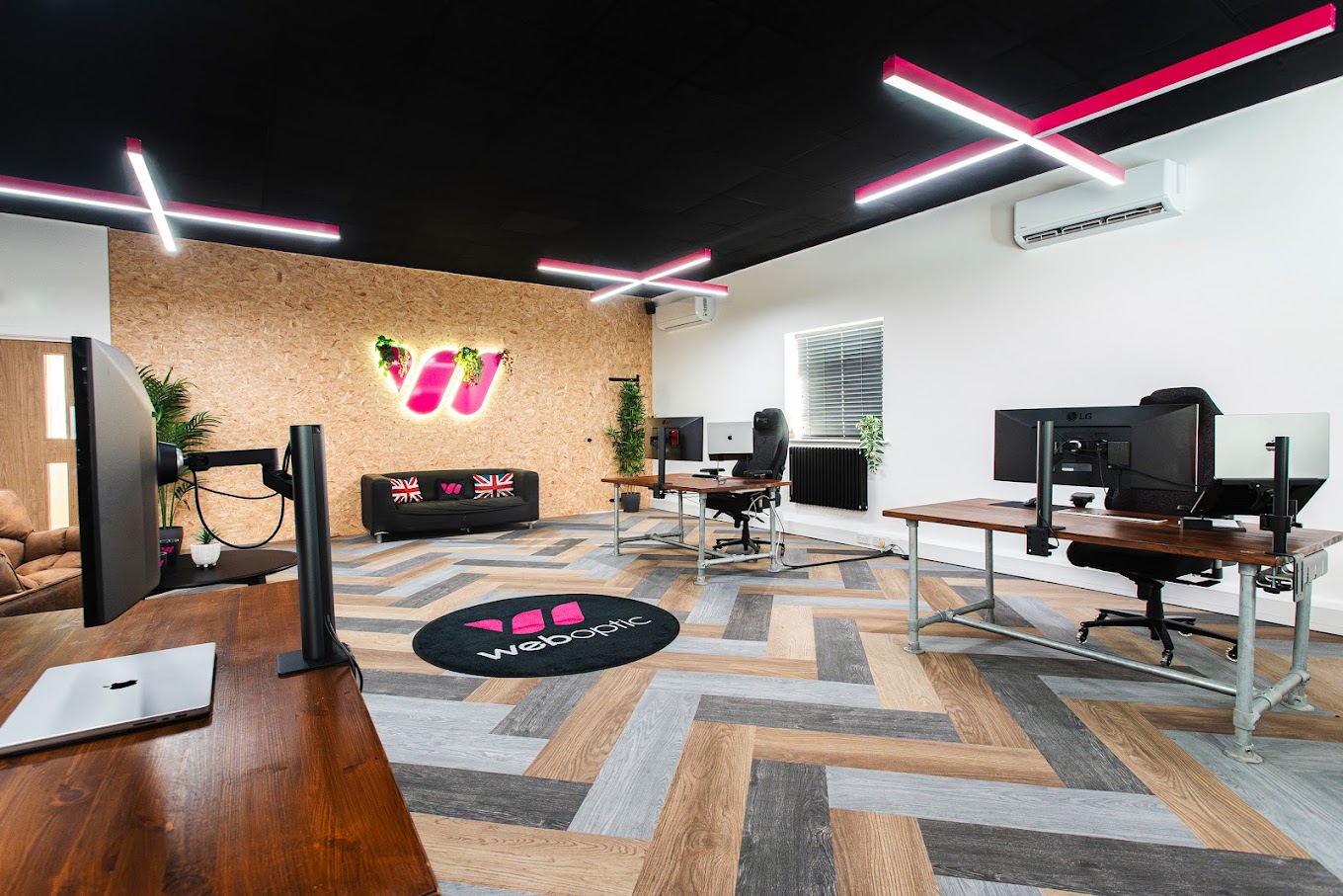 Web Optic office